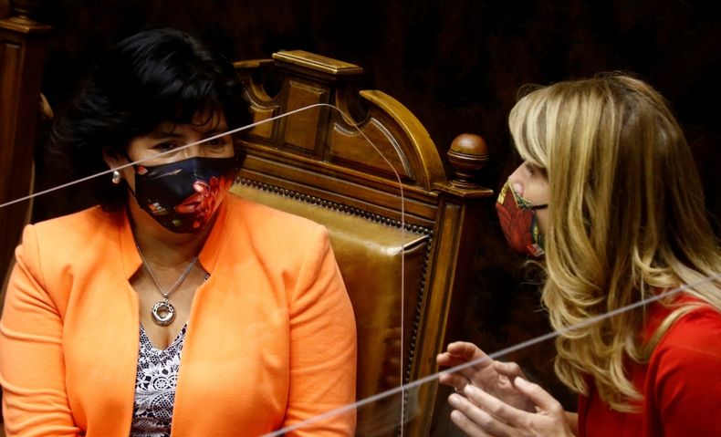 Yamna Provoste Ximena Rincon .jpg