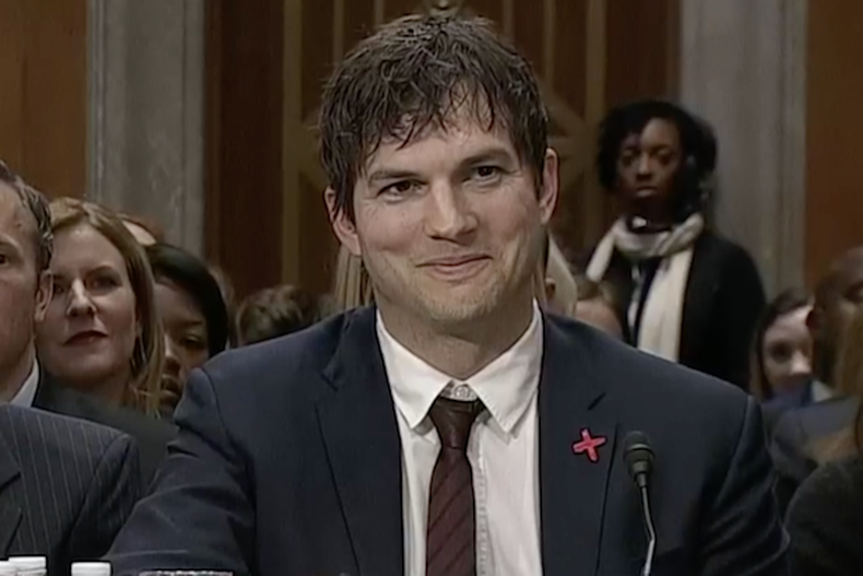 Ashton Kutcher.png