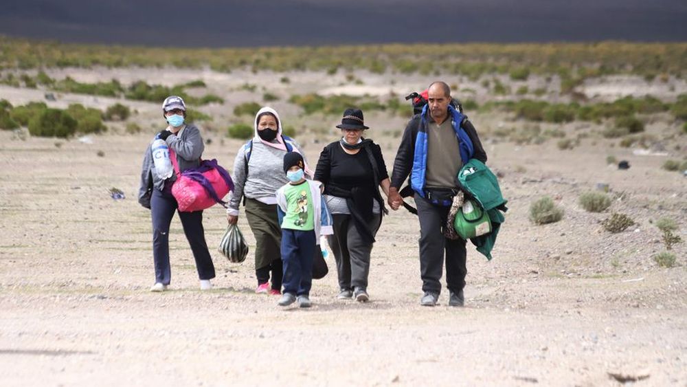 Migrantes con el semblante triste: La penosa cruzada hasta Antofagasta (parte II)