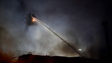 Explosión de fábrica causa nube tóxica y malestar en vecinos de Maipú