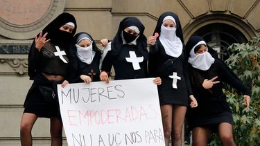 El Desconcierto | Monjas UNO.jpg