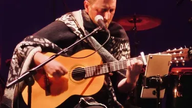 El trovador uruguayo Pablo Etcheverri cierra su gira por Chile en sitio de memoria Venda Sexy con Canciones Silvestres