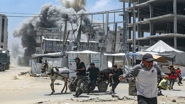Israel mata a seis escoltas de la ayuda humanitaria cuando defendían camiones hacia Gaza