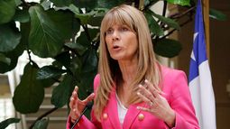 Acusan a senadora Ximena Rincón de editar resultados de encuesta Cadem a su favor