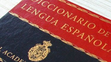 La RAE lo vuelve a aclarar: Solo se sigue escribiendo sin tilde