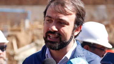El Desconcierto | jorge sharp renuncia a la alcaldia de valparaiso  estaria preparando postulacion al congreso.jpg