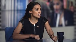 Congresista Alexandria Ocasio-Cortez buscará la implementación de un 100% de energías limpias en EE.UU.