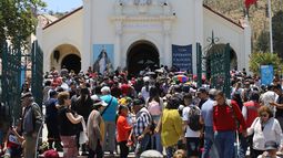 Alrededor de un millón de personas llegan a santuario de Lo Vásquez