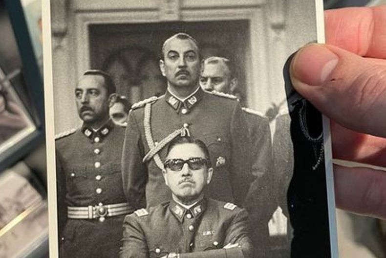 Souvenir Pinochet.jpg