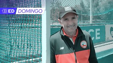 Sergio “Cachito” Vigil, DT de las Diablas: La ruta a la cima del “Bielsa del hockey césped”