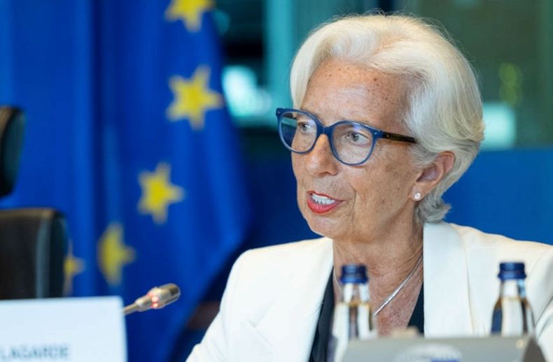 Christine Lagarde nota.jpg