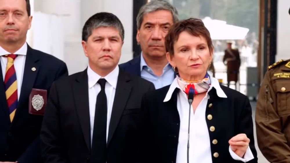 Gobierno reorganizará funciones en comisarías tras hechos de violencia en la Región Metropolitana