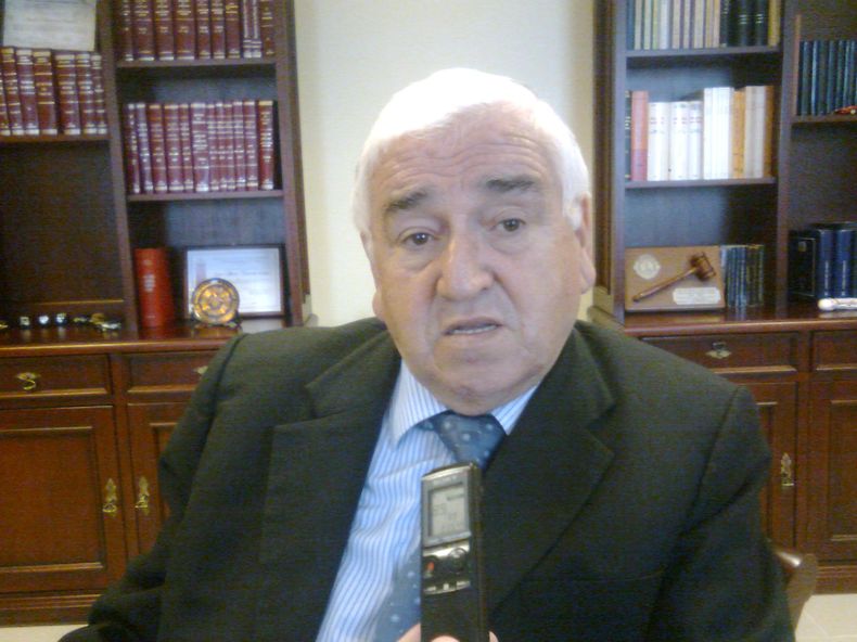 Por Carlos Martinez RBB.jpg