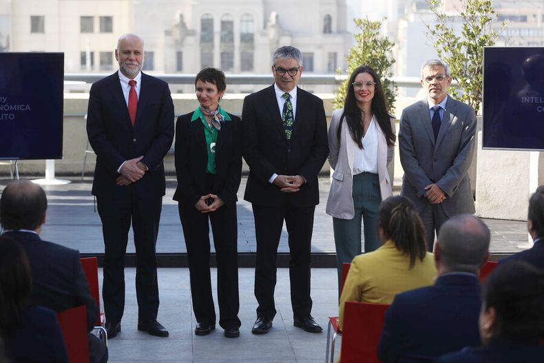 Lanzamiento proyecto de ley sobre inteligencia economica contra el delito.jpg