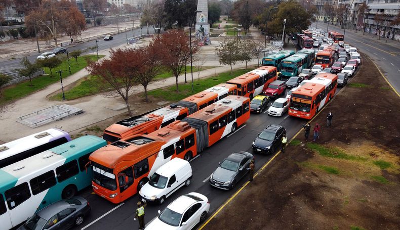 Buses Alameda scaled.jpg