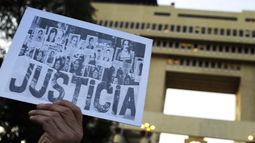 Corte revoca procesamiento de dos ex oficiales de la Armada involucrados en tortura a marinos que se opusieron al golpe