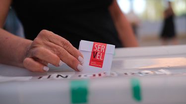 Senado rechaza multa al voto obligatorio tras enredo por derecho a sufragio de extranjeros