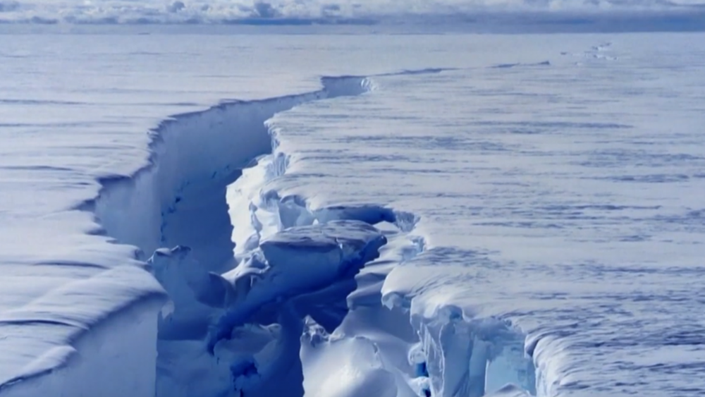 VIDEO| Impresionante iceberg de 1.500 km cuadrados se desprende en la Antártida