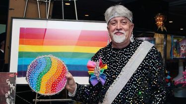 Muere Gilbert Baker: El activista y creador de la bandera arcoíris, un símbolo de los derechos LGTB