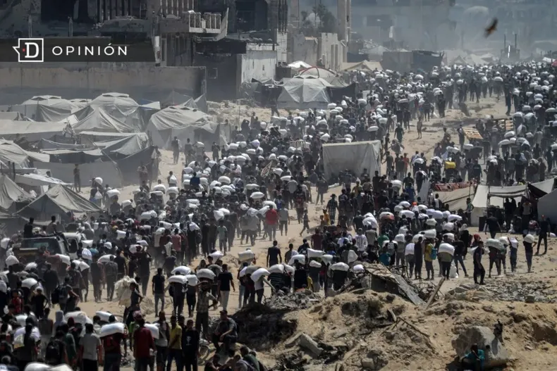 21055 imagen de cientos de personas recibiendo ayuda humanitaria e.webp