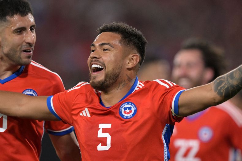paulo diaz seleccion chilena venezuela 1.jpg
