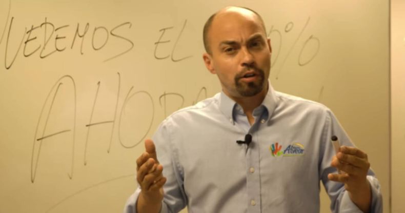 mario alvear.jpg