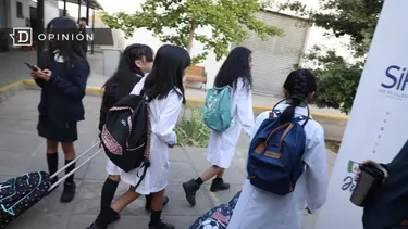 El Desconcierto | 12513 estudiantes durante el ingreso a clases.webp