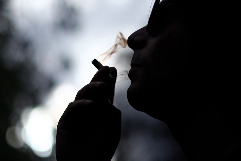 consumo de marihuana (imagen referencial) agencia uno.jpg