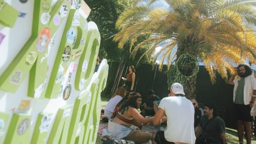 Con presencia de Chile, comidas a base de cáñamo y shows se enciende la Expo Cannabis Uruguay