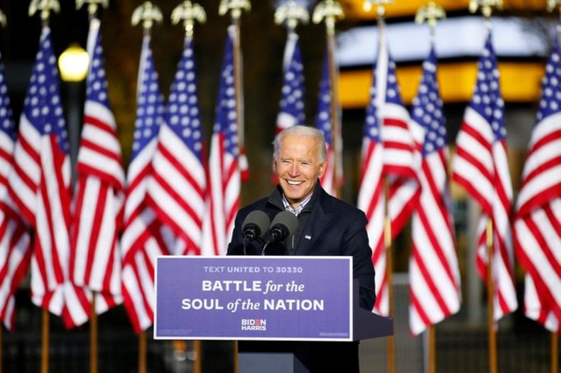 BIDENNOTA.jpg