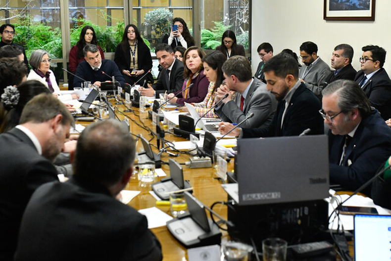 Comisión mixta despacha artículo 35 de la megarreforma. Créditos: Agencia Uno.