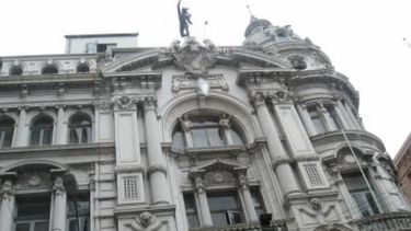 Un poder fáctico en contra de los grupos ciudadanos