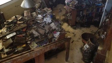 Librería Catalonia demandará a Costanera y Sacyr por inundaciones del Mapocho que hicieron perder 80 millones