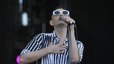 Tarde feliz: Álex Anwandter lanza Locura, el primer adelanto de su próximo disco
