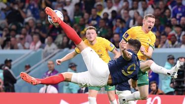 El Desconcierto | Francis versus Australia.jpg