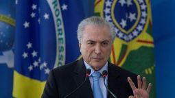 Oposición brasileña busca adelantar elecciones para salir de crisis por denuncias contra Temer