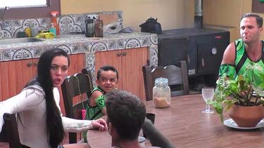 Bullicioso y polémico ingreso de Daniela Aránguiz desató conflictos en Tierra Brava