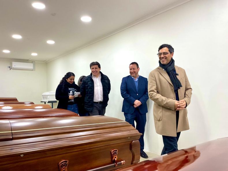 2451 funeraria popular.jpeg