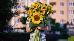 Día de las flores amarillas: Cómo nace, a quién se les regala y por qué cada 21 de marzo