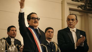 Alfredo Castro triunfa otra vez: Gana cuarto Premio Platino con  ‘Los mil días de Allende”