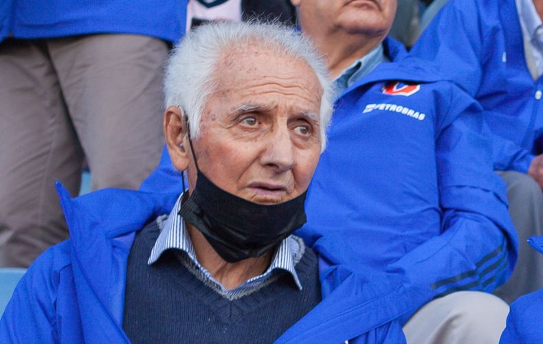 A_UNO_1316367.jpg