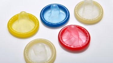 Guerra de Estados Unidos e Israel en Irán subirá el precio de los condones en todo el mundo - Agencia Uno