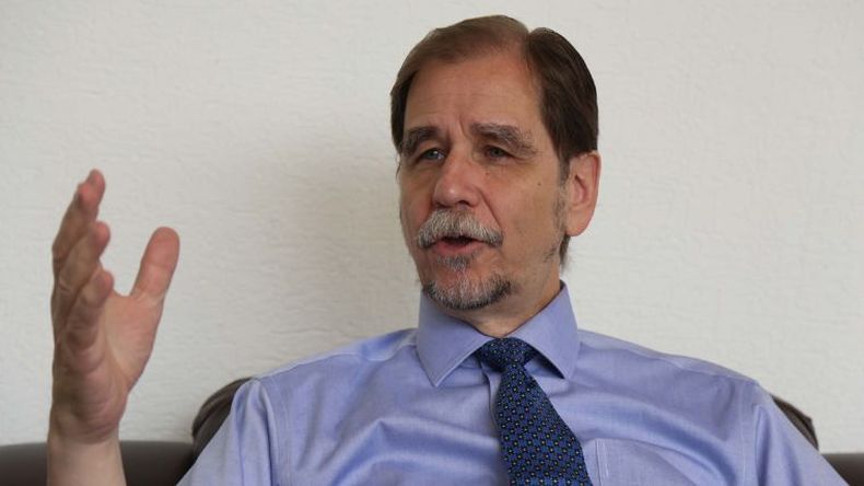 agustin basave prd hugo salazar.jpg_1348255499.jpg