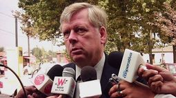 Colonia Dignidad: Manifestaciones en la embajada alemana por cierre de investigación contra Hartmut Hopp