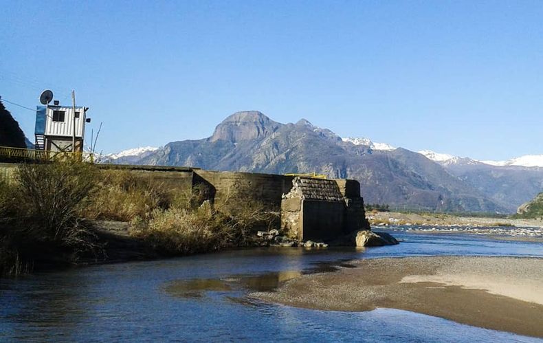 Armerillo rio Maule. Foto_ Bcx22 CC BY SA 4.0 via Wikimedia Commons portada 1.jpg