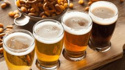 La elaboración de cerveza requería entre 4 a 6 litros de agua por cada litro de bebida. Hoy las plantas incorporan sistemas de ósmosis inversa y reutilización. La elaboración de cerveza requería entre 4 a 6 litros de agua por cada litro de bebida. Hoy las plantas incorporan sistemas de ósmosis inversa y reutilización.