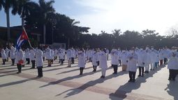 Cuba envía 115 profesionales de la salud a Azerbaiyán para combatir la pandemia de COVID-19