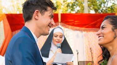 Amar es revolución: El matrimonio de Ana Tijoux tuvo a Natalia Valdebenito presidiendo la ceremonia