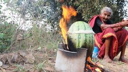 VIDEOS| Mujer india de 106 años es furor en YouTube con sus recetas tradicionales