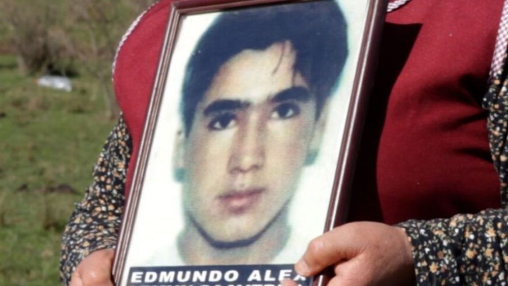 Siete años de cárcel para oficial de Carabineros culpable de asesinar a Alex Lemun